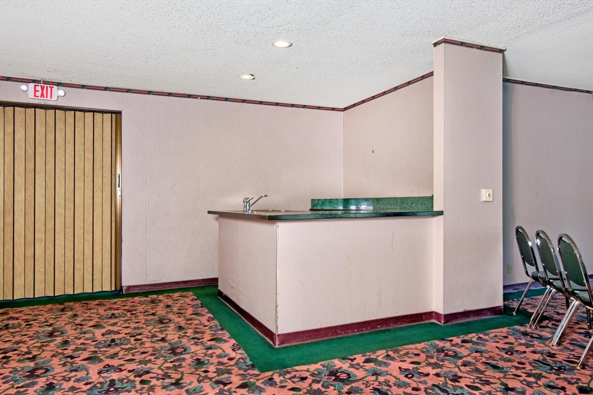 Days Inn By Wyndham Novato/San Francisco Экстерьер фото