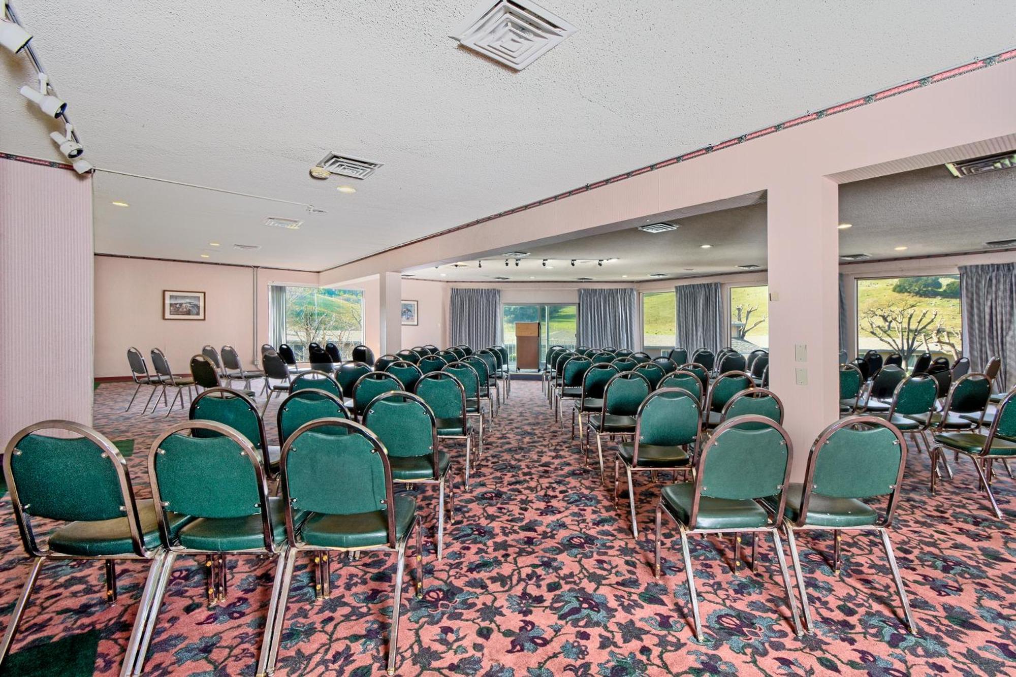 Days Inn By Wyndham Novato/San Francisco Экстерьер фото