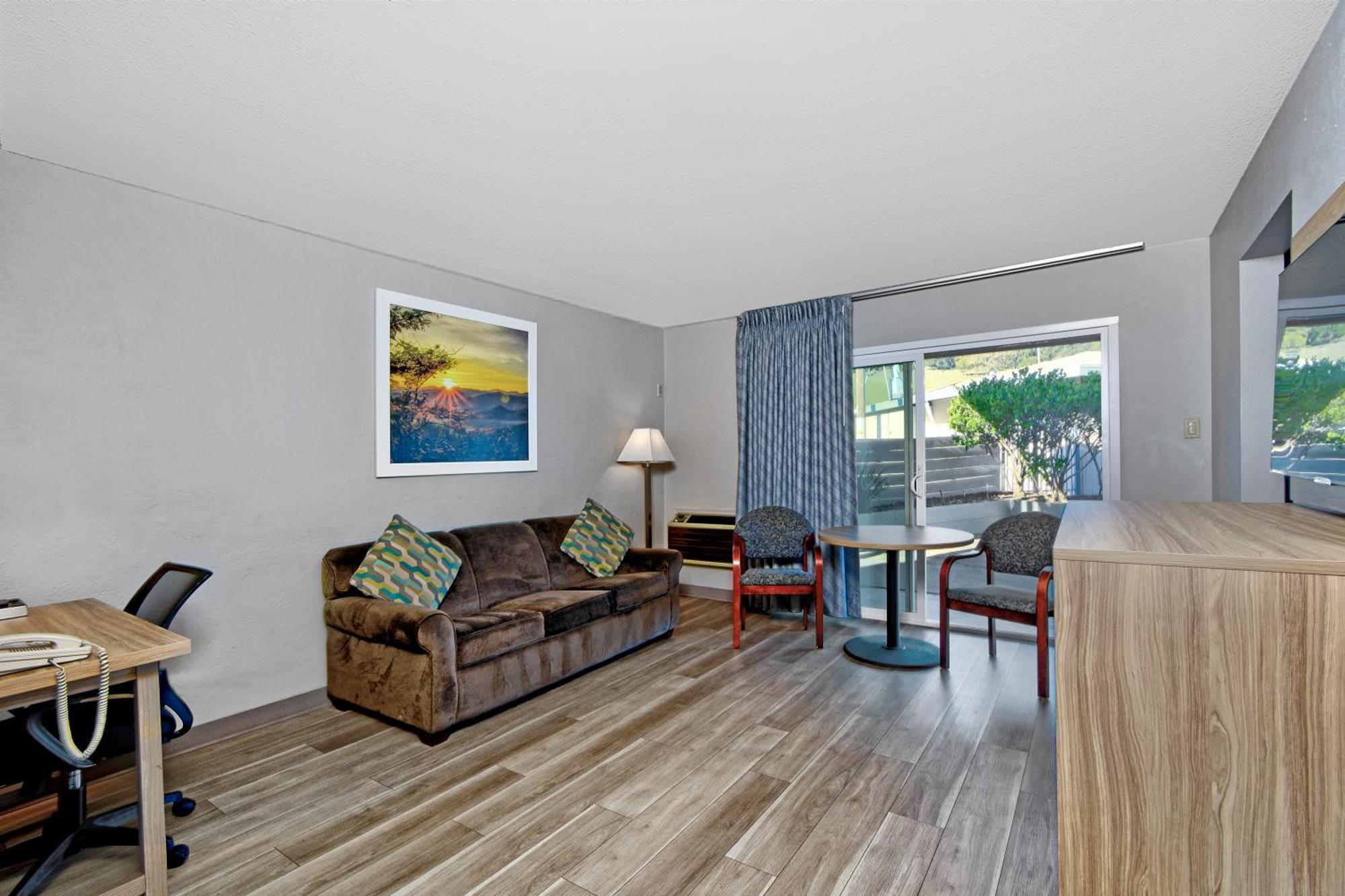 Days Inn By Wyndham Novato/San Francisco Экстерьер фото