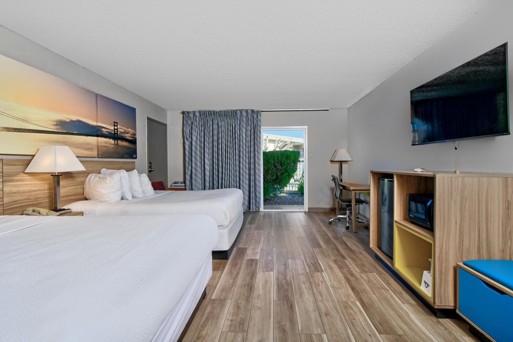 Days Inn By Wyndham Novato/San Francisco Экстерьер фото